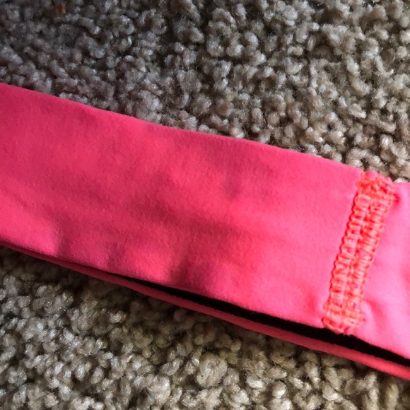 Neon pink Lululemon headband - Picture 5 of 5